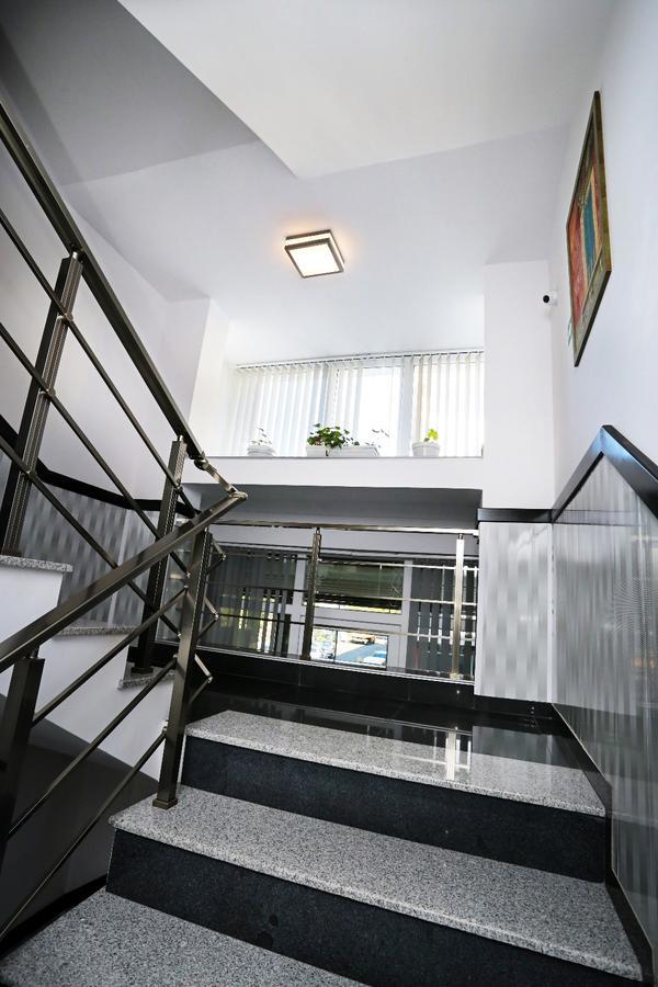 Apart Hotel Central Momchilgrad Exterior foto